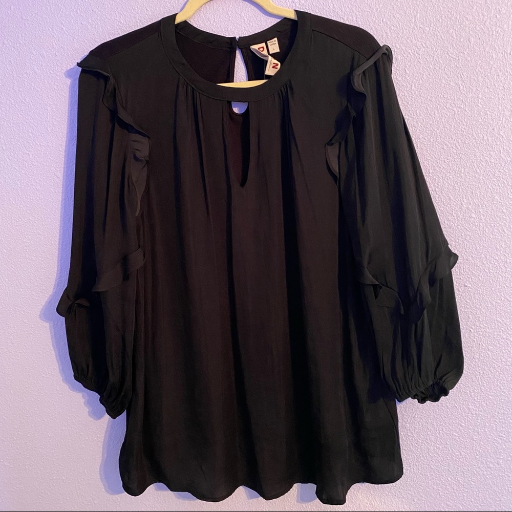 Araminta Ruffle Top by Dolan - Picture 2 of 11